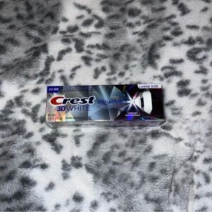 Crest 3D White Toothpaste